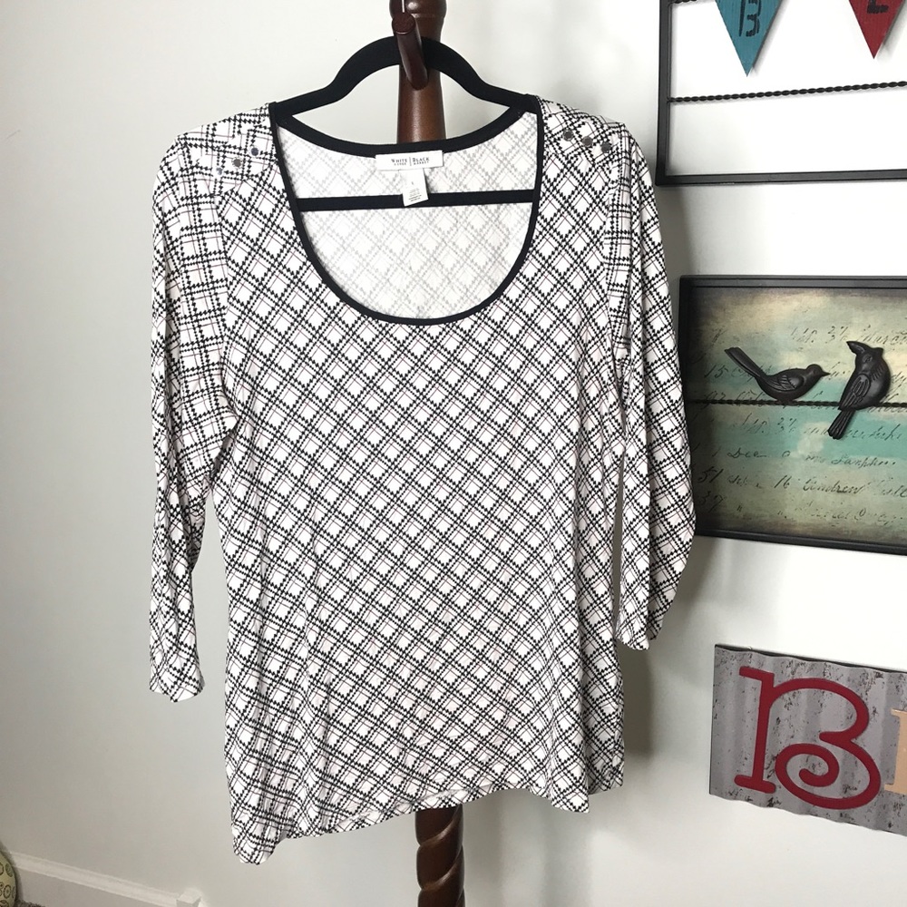 White house black market black white studded tunic